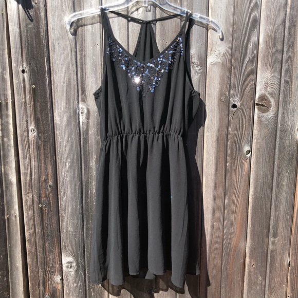 Star Style Dresses & Skirts - Star Style Black Dress w Silver Sequins Size Med